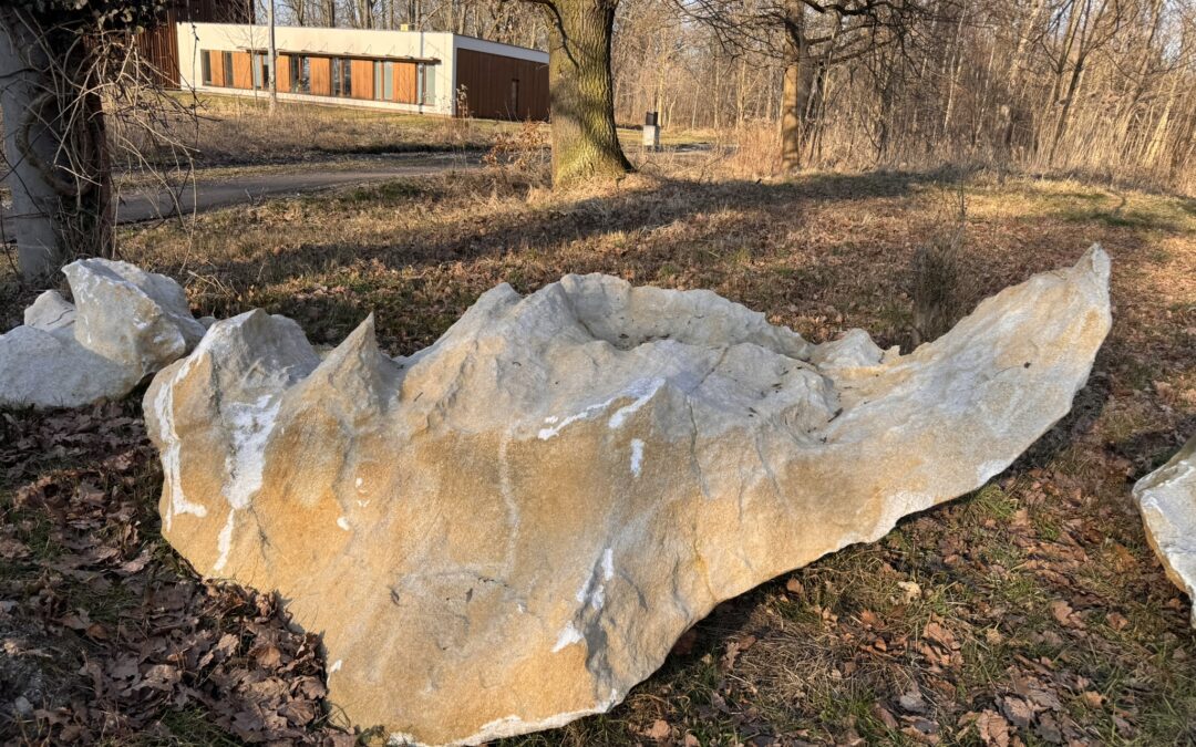 Solitérní kámen K01