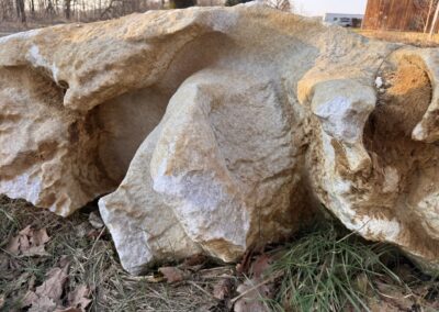 Přírodní mramorový solitér 2,8 tuny pro zahradu a moderní architekturu