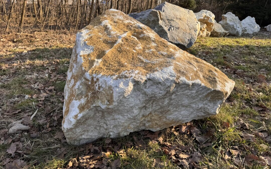 Solitérní kámen K10